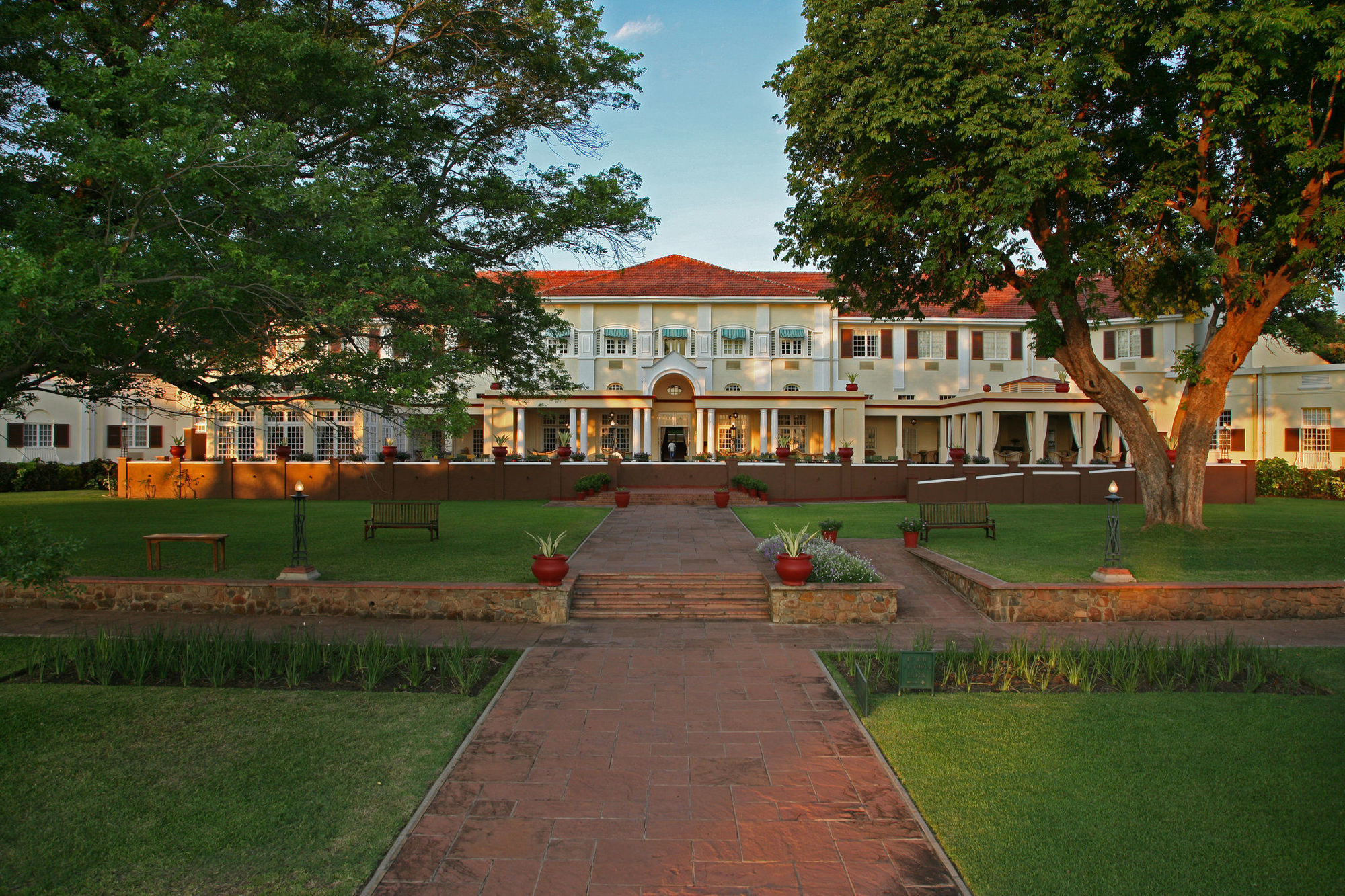 The Victoria Falls Hotel Bagian luar foto